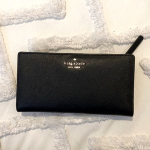 NWOT Kate Spade laurel way stacy Wallet (Black)